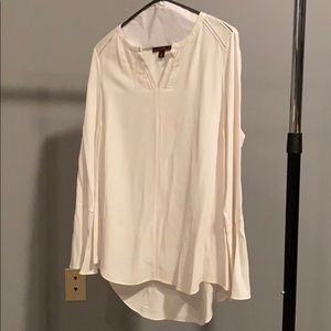 Bell sleeve shirt